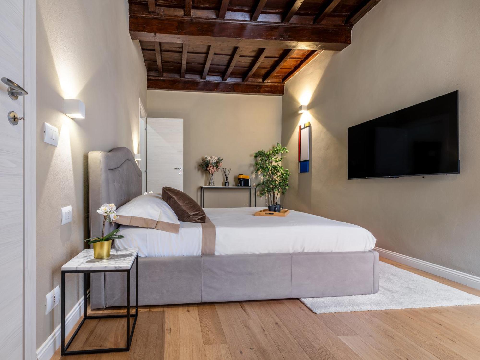 Santa Croce Luxury Suite - Dolcevita Holiday 佛罗伦萨 外观 照片